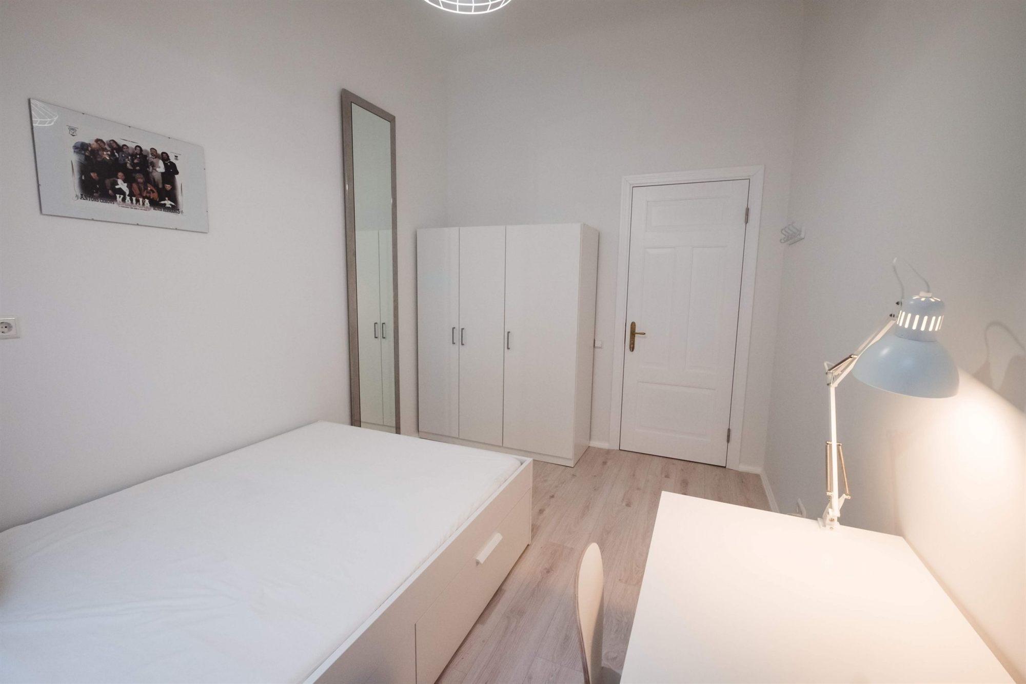 Theatre Residence No 1 Room 8 2