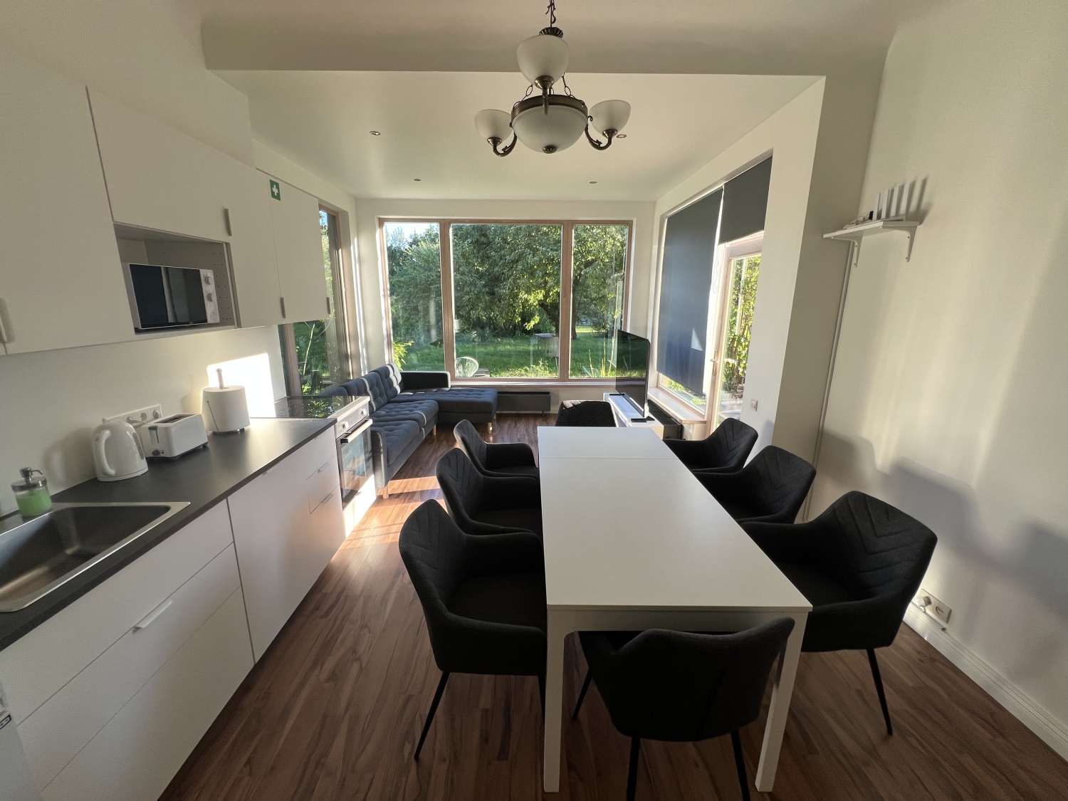 Tower Hill _Living Room 2.jpg